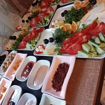 Hayat Alti Hotell